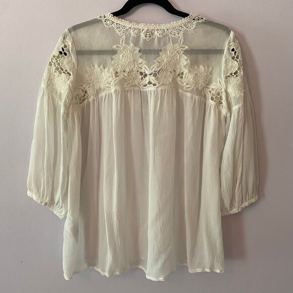 Chico's Women's size 1 / 8 / 10 White Lace Beaded Tunic Blouse Boho Sheer Gauze - Picture 7 of 11